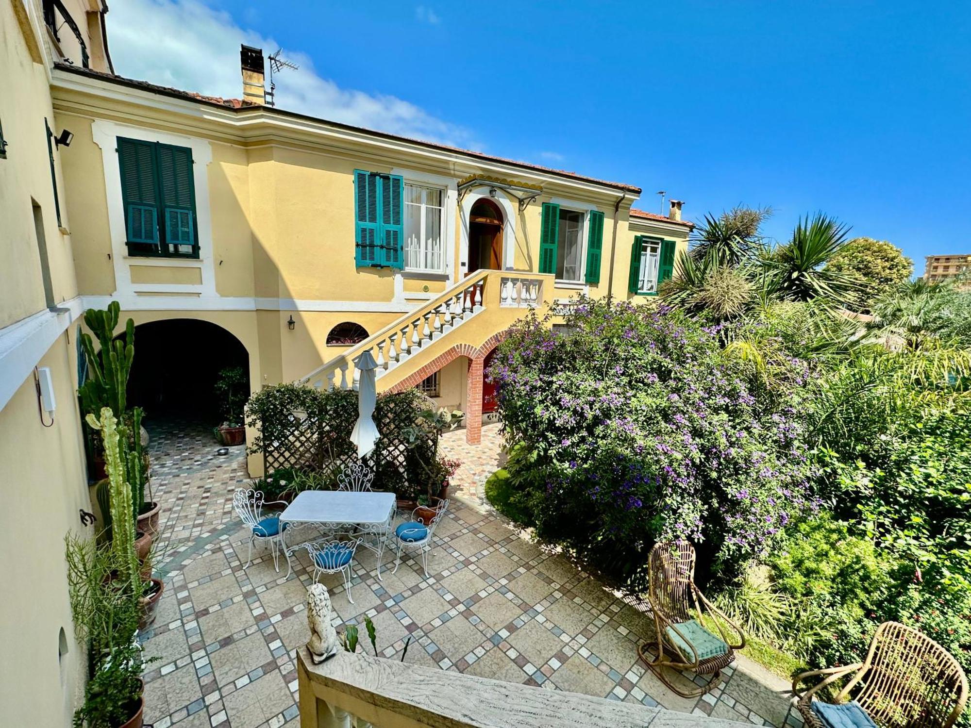 Villa Angelina - Casa Glicine 瓦莱克罗夏 外观 照片